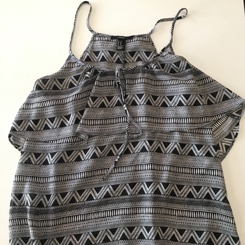 Forever 21 black and white Aztec pattern shirt